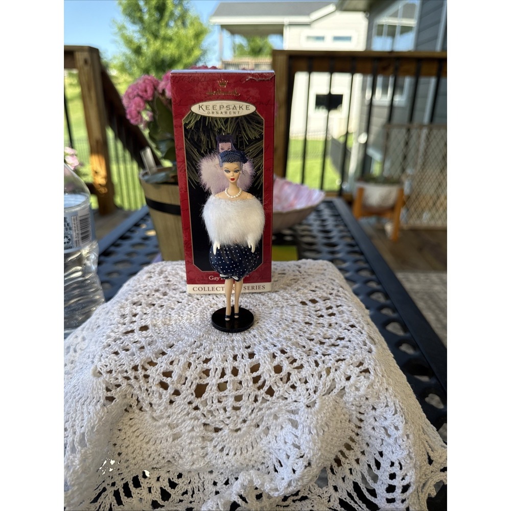 1999 Hallmark Keepsake Gay Parisienne Barbie Doll Ornament Collector's Series